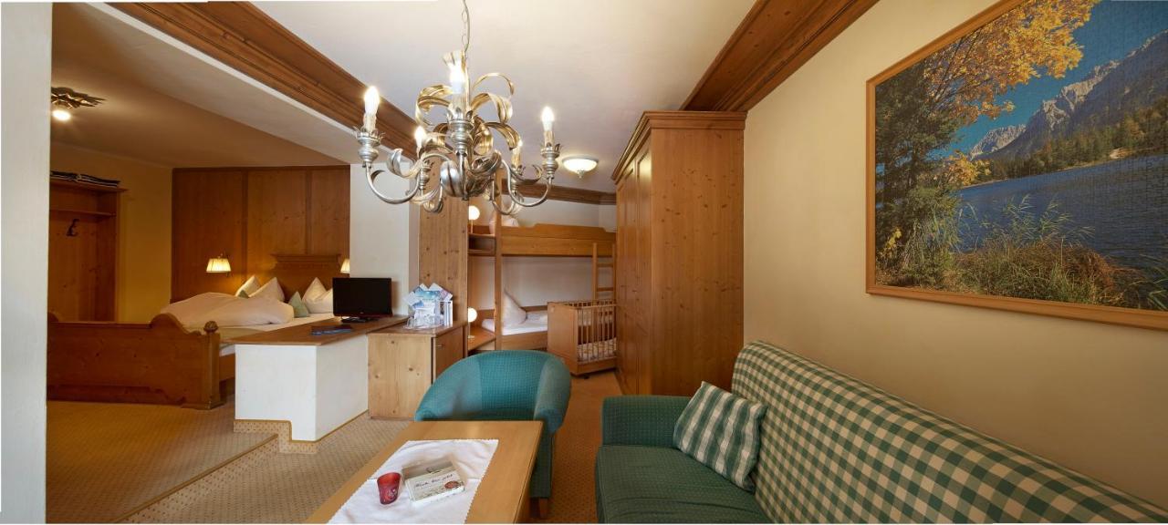 Hotel Lumberger Hof Grän Esterno foto
